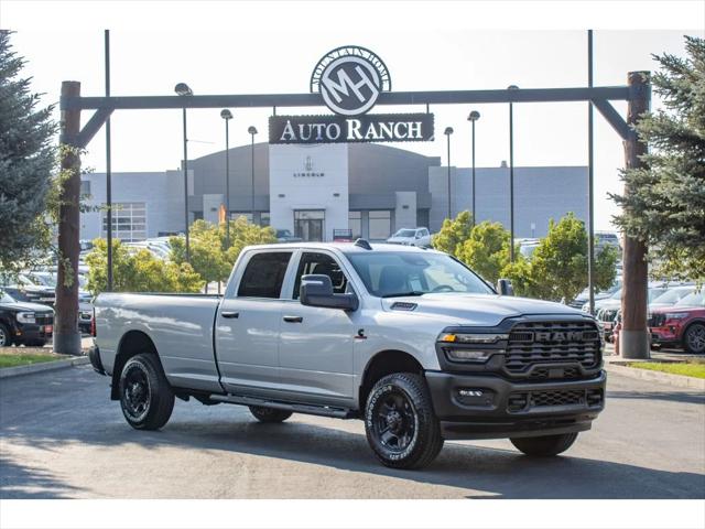 2026 RAM Ram 3500 RAM 3500 TRADESMAN CREW CAB 4X4 8 BOX