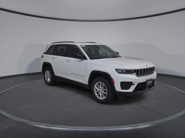 2026 Jeep Grand Cherokee GRAND CHEROKEE LAREDO X 4X4