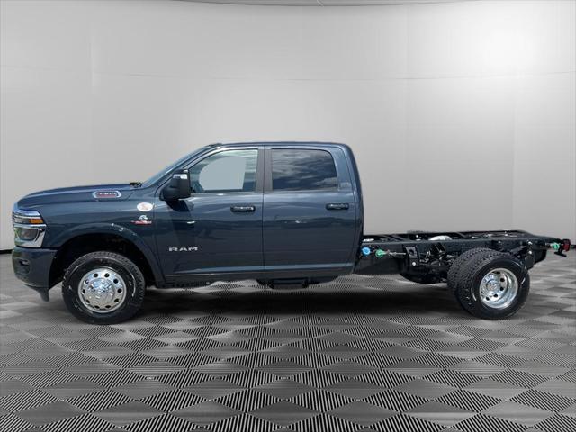 2026 RAM 3500 Chassis RAM 3500 BIG HORN CREW CAB CHASSIS 4X4 60 CA