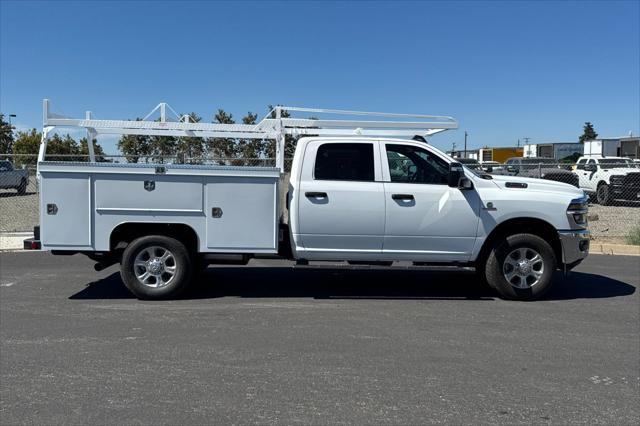 2026 RAM 3500 Chassis RAM 3500 TRADESMAN CREW CAB CHASSIS 4X4 60 CA