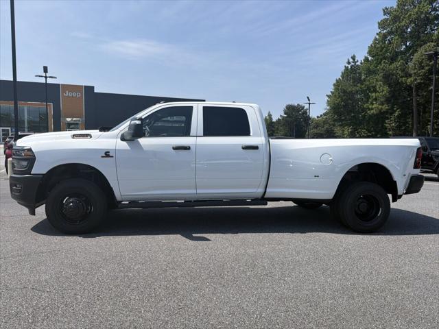 2026 RAM Ram 3500 RAM 3500 TRADESMAN CREW CAB 4X4 8 BOX