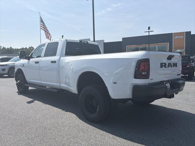 2026 RAM Ram 3500 RAM 3500 TRADESMAN CREW CAB 4X4 8 BOX