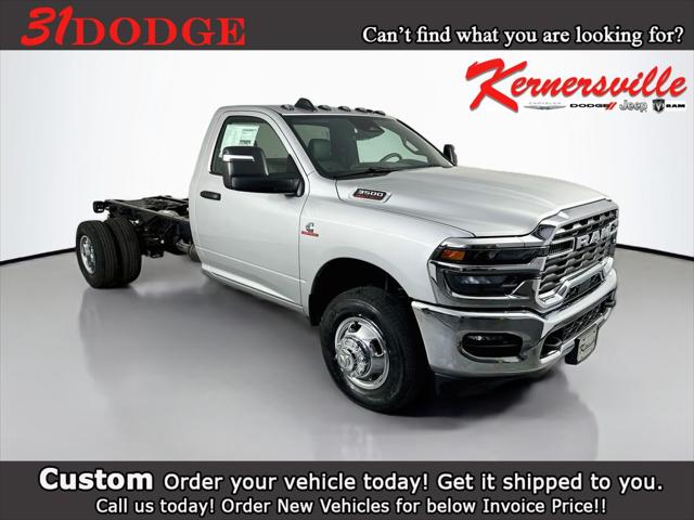 2026 RAM Ram 3500 Chassis Cab RAM 3500 TRADESMAN CHASSIS REGULAR CAB 4X2 84 CA