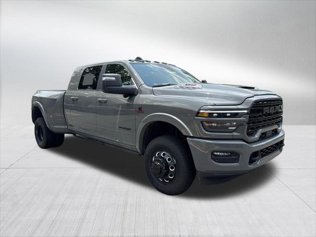 2026 RAM 3500 RAM 3500 LIMITED MEGA CAB 4X4 64 BOX