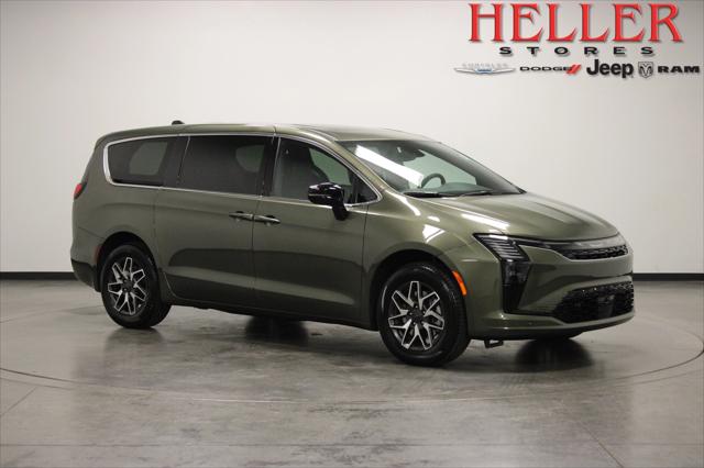 2027 Chrysler Pacifica Limited for sale in Pontiac, IL