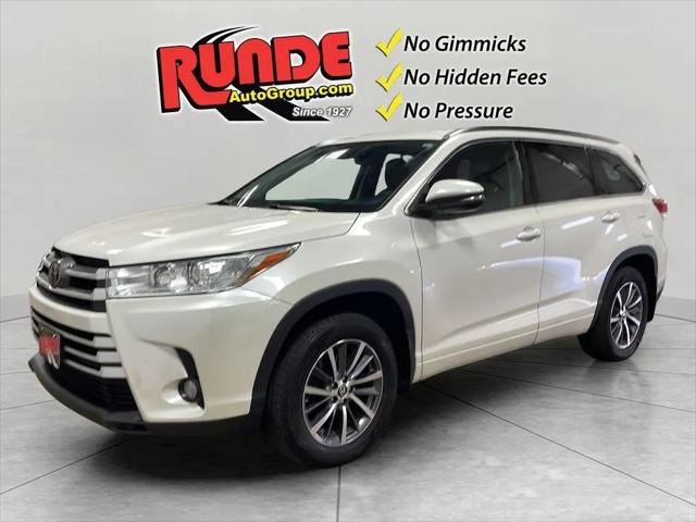 2018 Toyota Highlander XLE for sale in East Dubuque, IL
