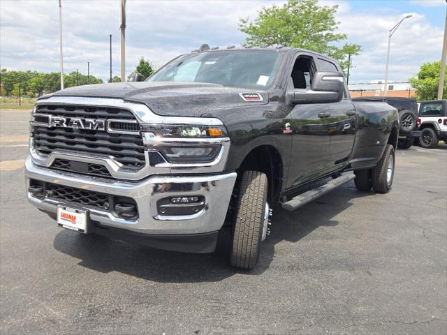2026 RAM Ram 3500 RAM 3500 TRADESMAN CREW CAB 4X4 8 BOX