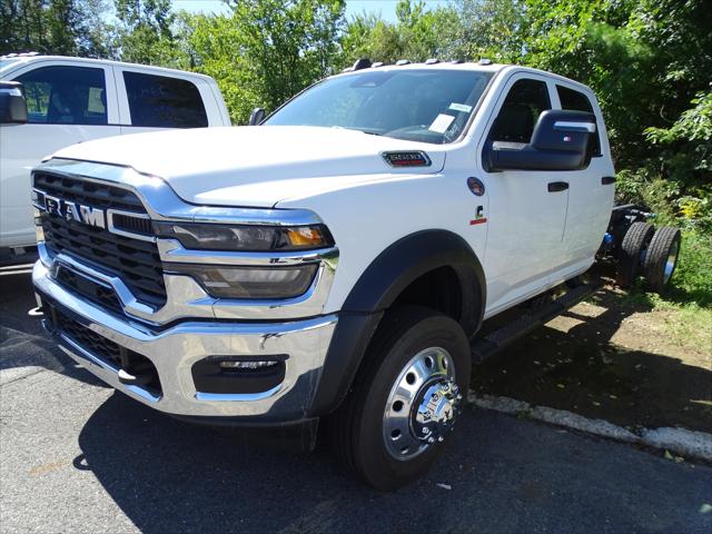 2026 RAM Ram 5500 Chassis Cab RAM 5500 TRADESMAN CHASSIS CREW CAB 4X4 84 CA