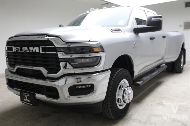 2026 RAM Ram 3500 RAM 3500 TRADESMAN CREW CAB 4X4 8 BOX