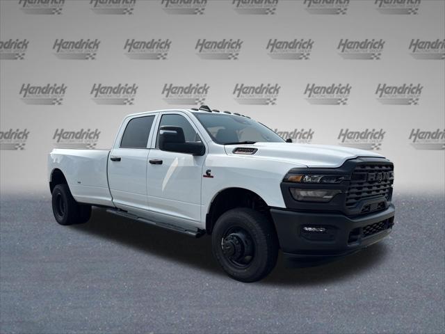 2026 RAM Ram 3500 RAM 3500 TRADESMAN CREW CAB 4X4 8 BOX