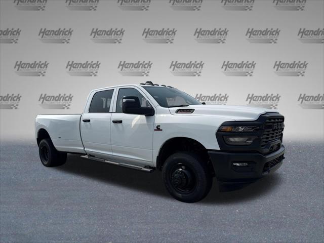 2026 RAM Ram 3500 RAM 3500 TRADESMAN CREW CAB 4X4 8 BOX