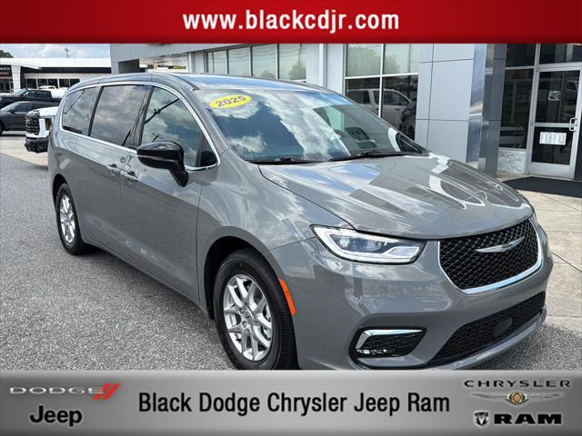 2025 Chrysler Pacifica Select for sale in Statesville, NC