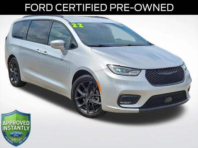 2022 Chrysler Pacifica Touring L for sale in Cincinnati, OH