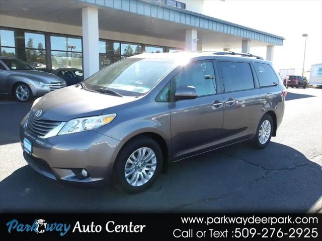 2017 Toyota Sienna XLE 8 Passenger for sale in Deer Park, WA