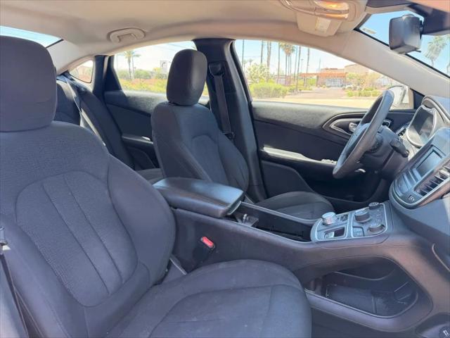 2016 Chrysler 200 Limited