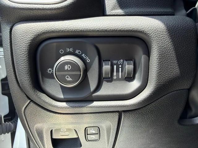 2022 Ram 1500 Laramie Crew Cab 4x4 57 Box