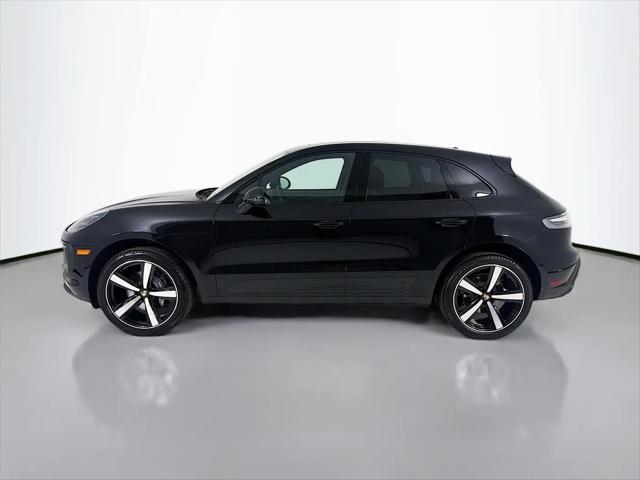 2023 Porsche Macan Macan