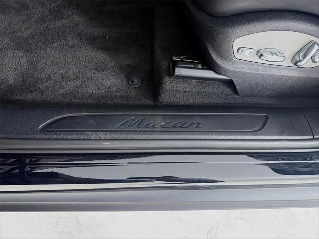 2023 Porsche Macan Macan