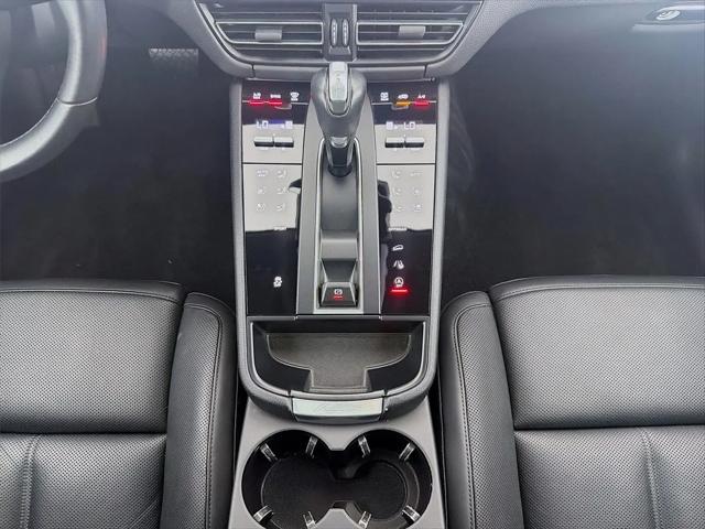 2023 Porsche Macan Macan