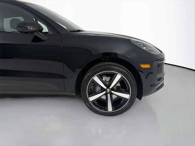 2023 Porsche Macan Macan
