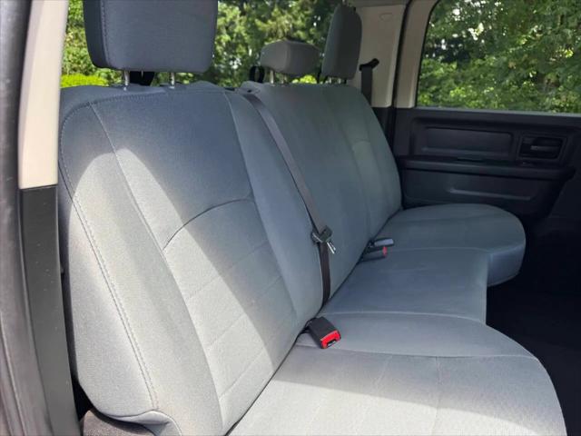 2017 Ram 2500 Tradesman Crew Cab 4x4 6'4" Box