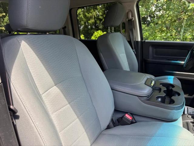 2017 Ram 2500 Tradesman Crew Cab 4x4 6'4" Box