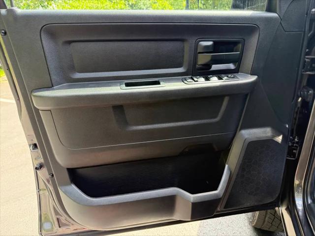 2017 Ram 2500 Tradesman Crew Cab 4x4 6'4" Box