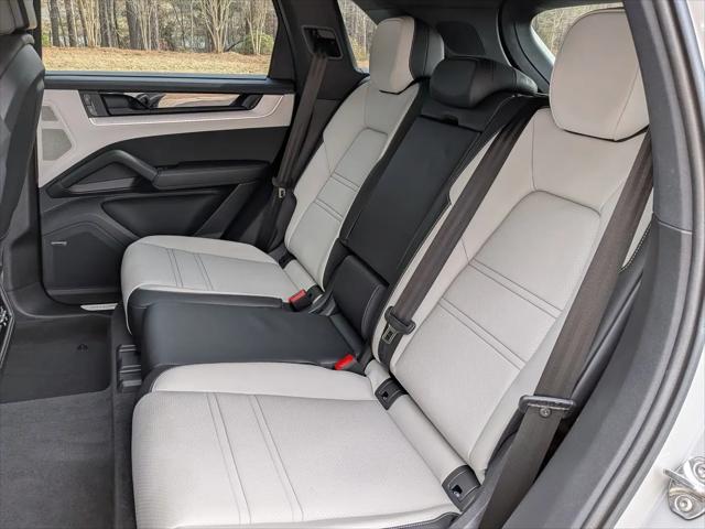 2025 Porsche Cayenne Cayenne
