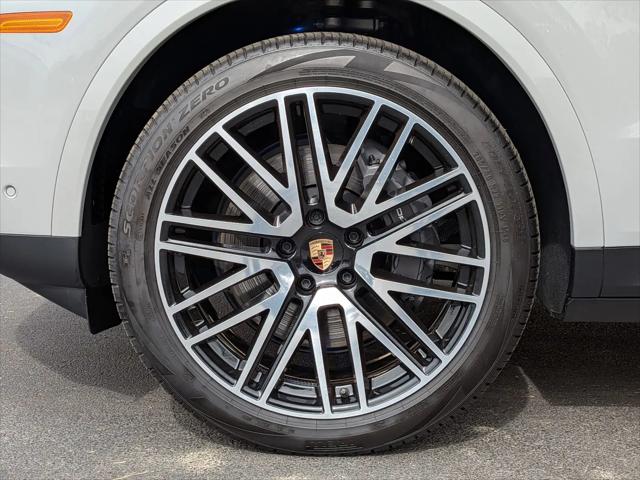 2025 Porsche Cayenne Cayenne