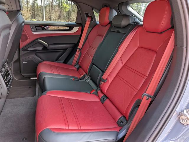 2025 Porsche Cayenne E-Hybrid S
