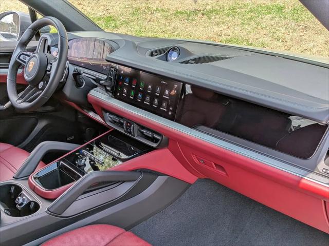 2025 Porsche Cayenne E-Hybrid S