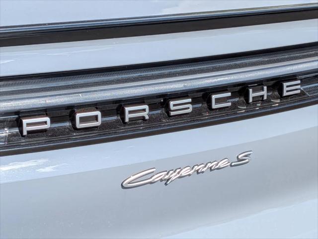 2025 Porsche Cayenne E-Hybrid S