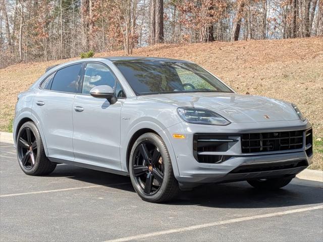 2025 Porsche Cayenne E-Hybrid S