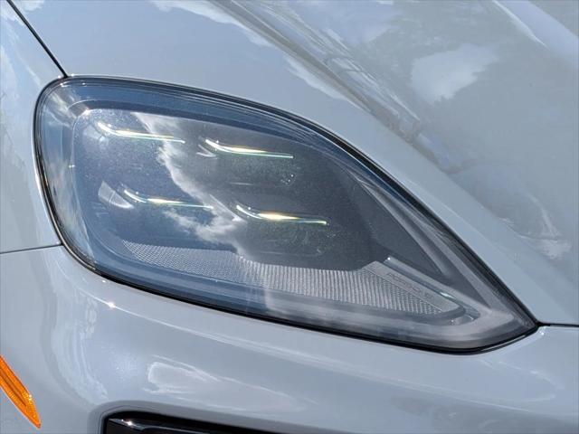 2025 Porsche Cayenne E-Hybrid S