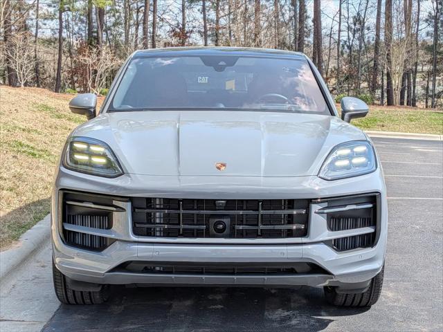 2025 Porsche Cayenne E-Hybrid S