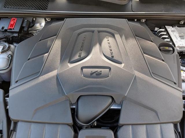 2025 Porsche Cayenne E-Hybrid S