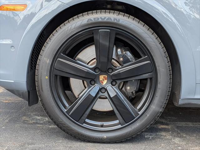 2025 Porsche Cayenne E-Hybrid S