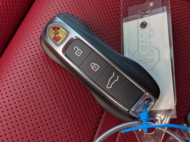 2025 Porsche Cayenne E-Hybrid S