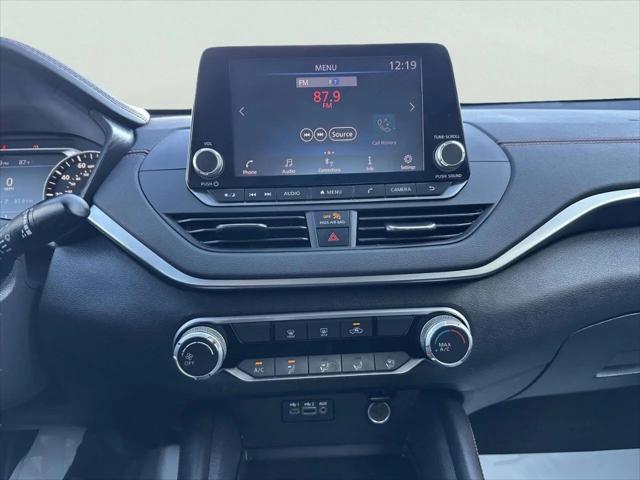 2022 Nissan Altima SR FWD