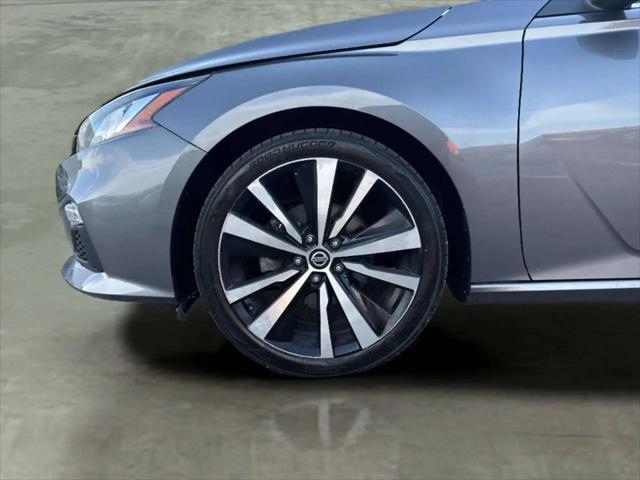 2022 Nissan Altima SR FWD