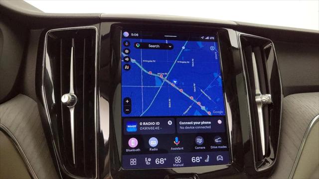 2023 Volvo XC60 B5 Plus Bright Theme