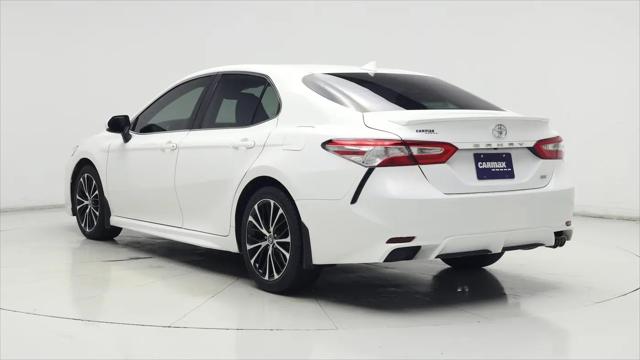 2020 Toyota Camry SE