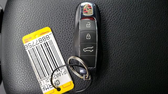2020 Porsche Macan Macan