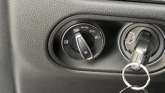 2020 Porsche Macan Macan