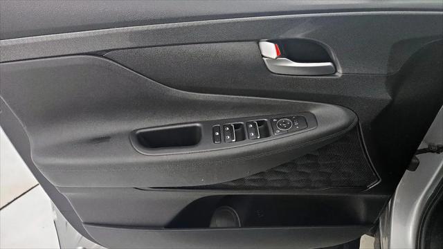 2021 Hyundai Santa Fe SE