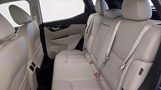 2022 Nissan Rogue Sport SL AWD Xtronic CVT