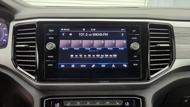 2023 Volkswagen Atlas Cross Sport 2.0T SE w/Technology