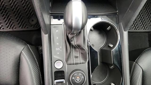 2023 Volkswagen Atlas Cross Sport 2.0T SE w/Technology