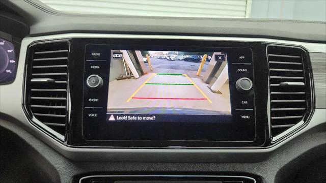 2023 Volkswagen Atlas Cross Sport 2.0T SE w/Technology
