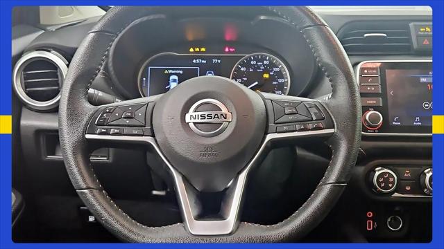 2021 Nissan Versa SR Xtronic CVT